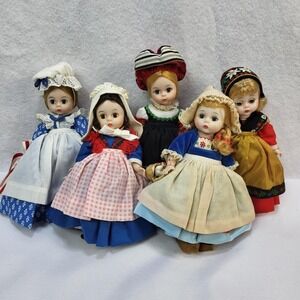 Madame Alexander Dolls Lot 5 Betsy Ross Finland Sweden Netherlands